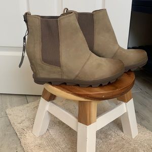 Sorel Joan of arctic wedges